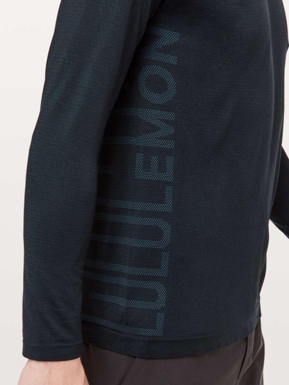 Lululemon Metal Vent Tech Long Sleeve*Graphic Baltic Blue / Nautical Navy